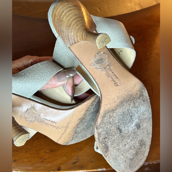 Used SALVATORE FERRAGAMO
Leather T-Strap Sandals - Picture 6 of 6